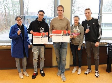 Struck sponsert DKMS-Registrierungsaktion am Steinheimer Gymnasium