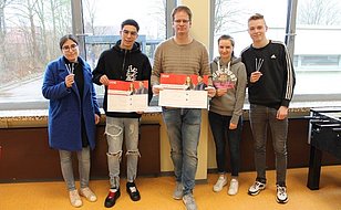 Struck Lichtwerbung Herten sponsert DKMS-Registrierungsaktion am Steinheimer Gymnasium